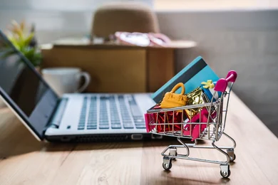 Retail & E-Commerce